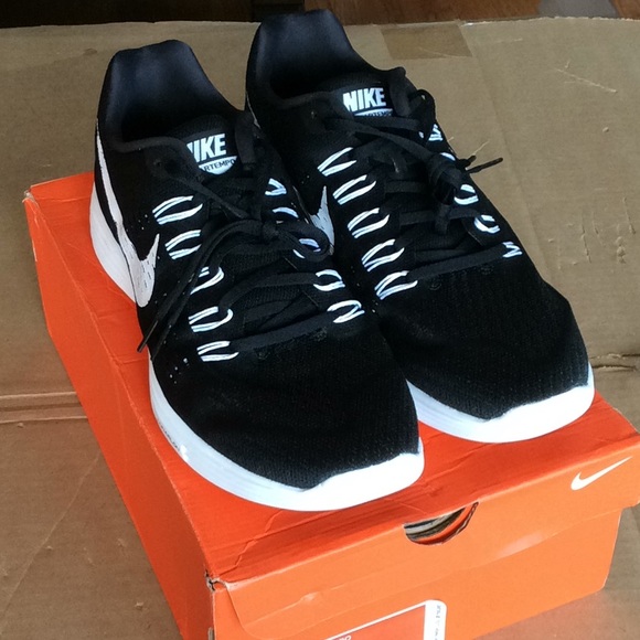 Nike Other - Nike Lunartempo Sneakers